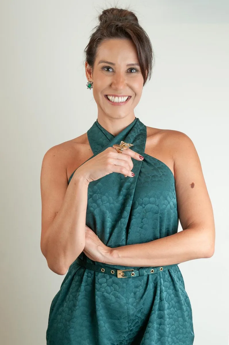 Dra. Alissa sorrindo